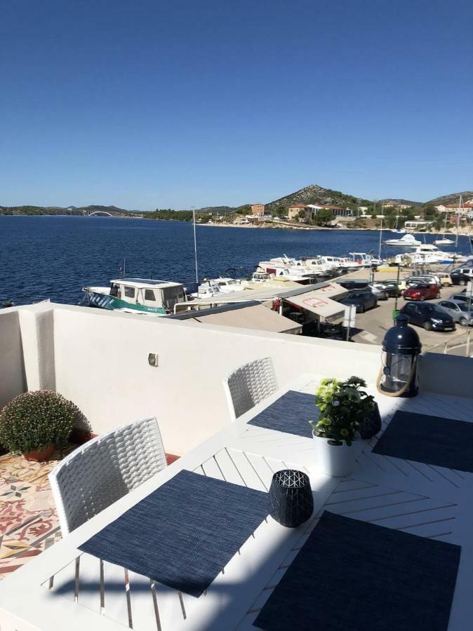 Апартаменты Seaside Шибеник Экстерьер фото
